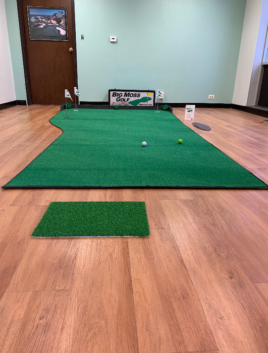 Big Moss Country Club 610 V2 Putting & Chipping Green